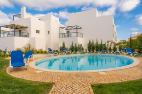 Amazing Alvor Villa